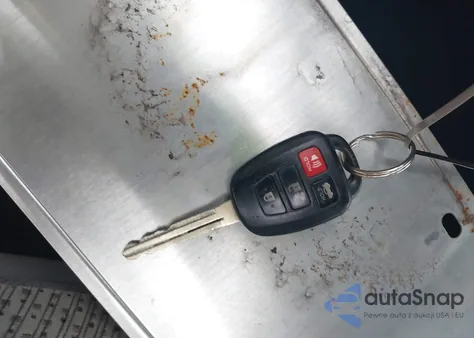 2012 Toyota Camry Le z USA, uszkodzony, nr VIN 4T4BF1FK1CR195210